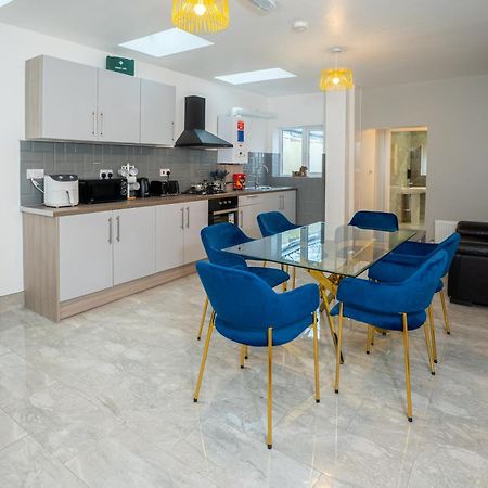 Kunda House Coventry Road Hotel เบอร์มิงแฮม ภายนอก รูปภาพ