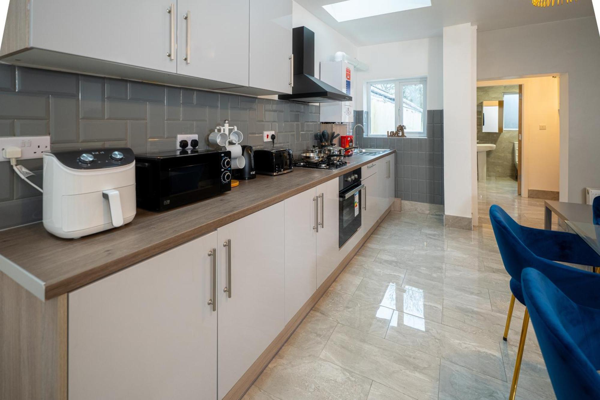 Kunda House Coventry Road Hotel เบอร์มิงแฮม ภายนอก รูปภาพ