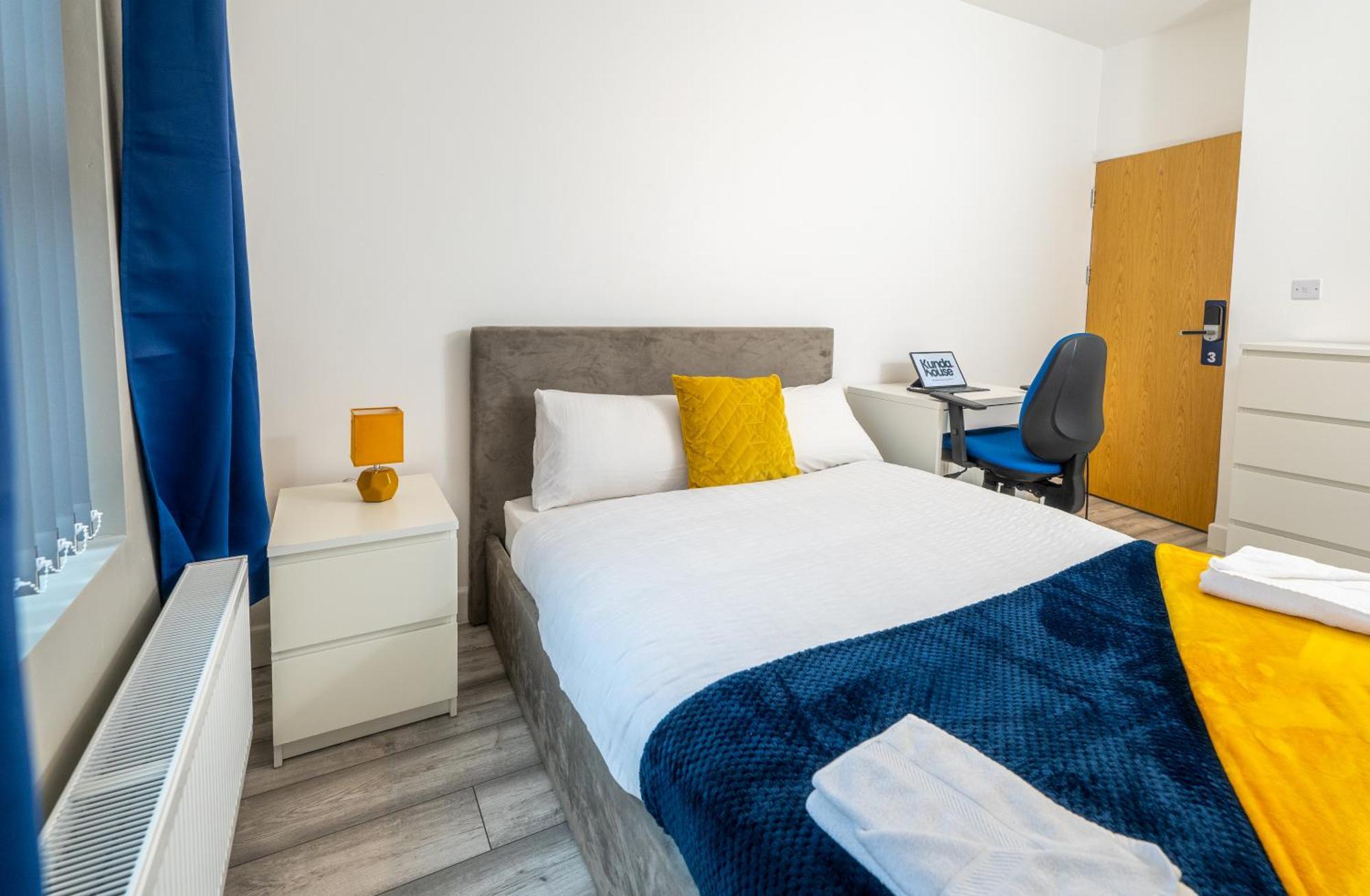 Kunda House Coventry Road Hotel เบอร์มิงแฮม ภายนอก รูปภาพ