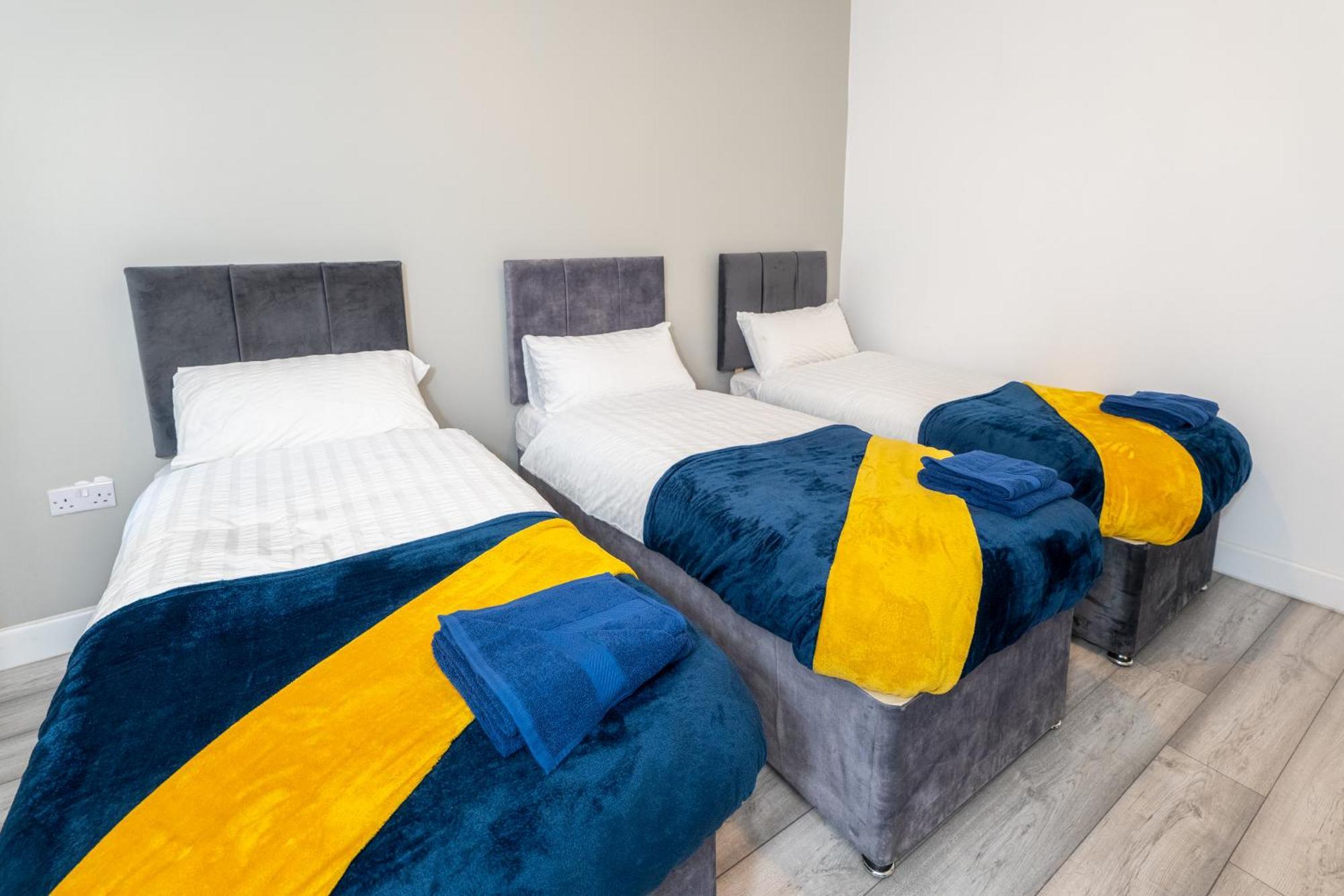 Kunda House Coventry Road Hotel เบอร์มิงแฮม ภายนอก รูปภาพ