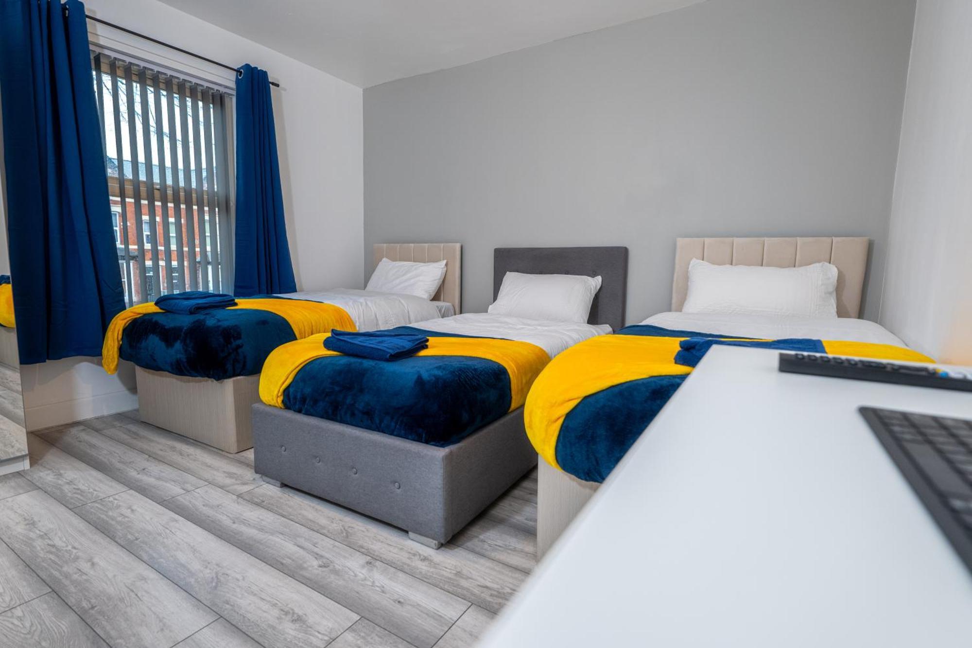 Kunda House Coventry Road Hotel เบอร์มิงแฮม ภายนอก รูปภาพ