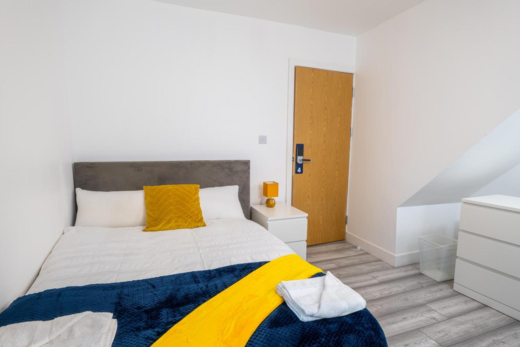 Kunda House Coventry Road Hotel เบอร์มิงแฮม ภายนอก รูปภาพ