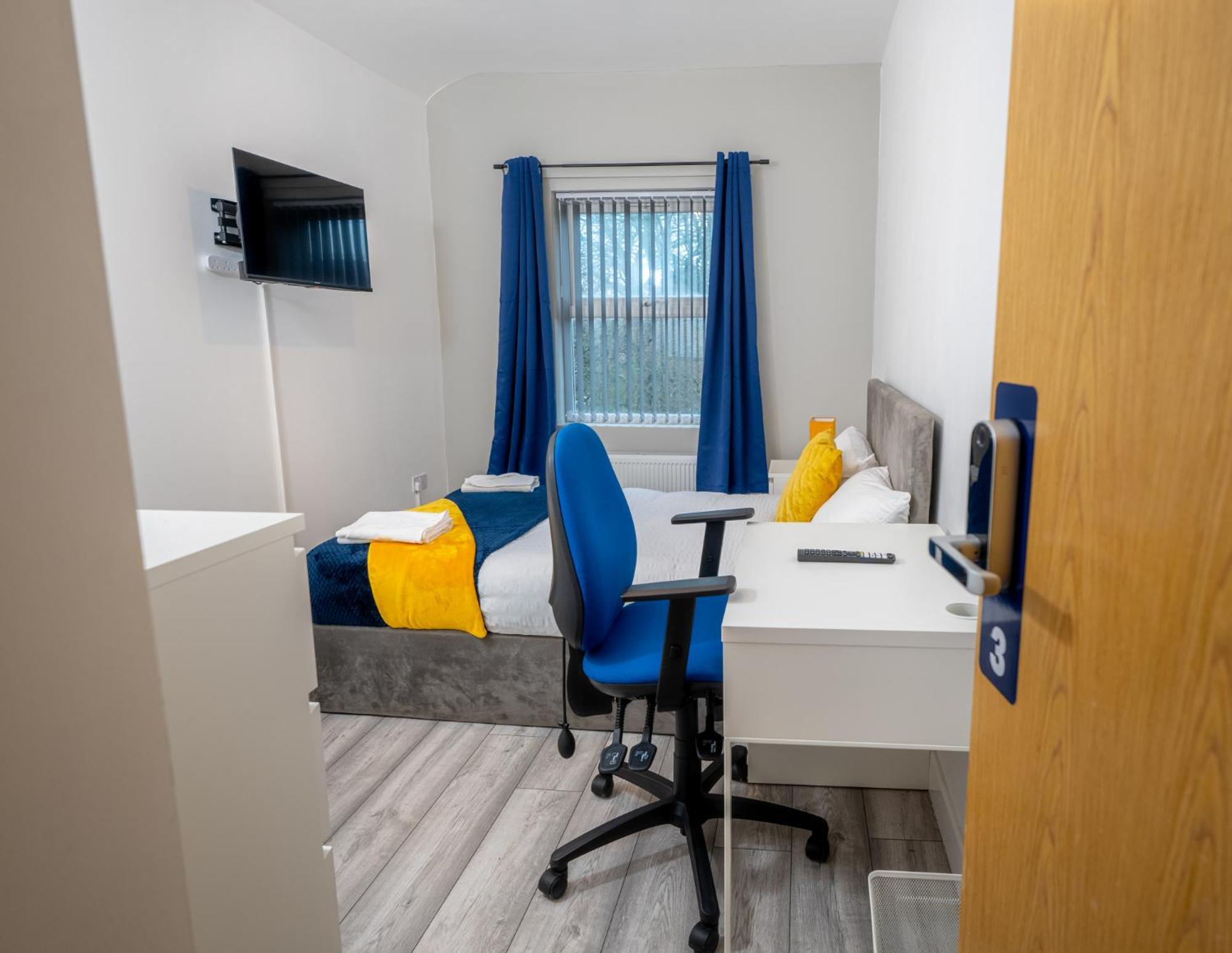 Kunda House Coventry Road Hotel เบอร์มิงแฮม ภายนอก รูปภาพ